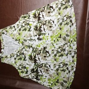 Lane Bryant Women's Plus Size 22/24 Swing Tank Top Multi Colored Leaf Pattern